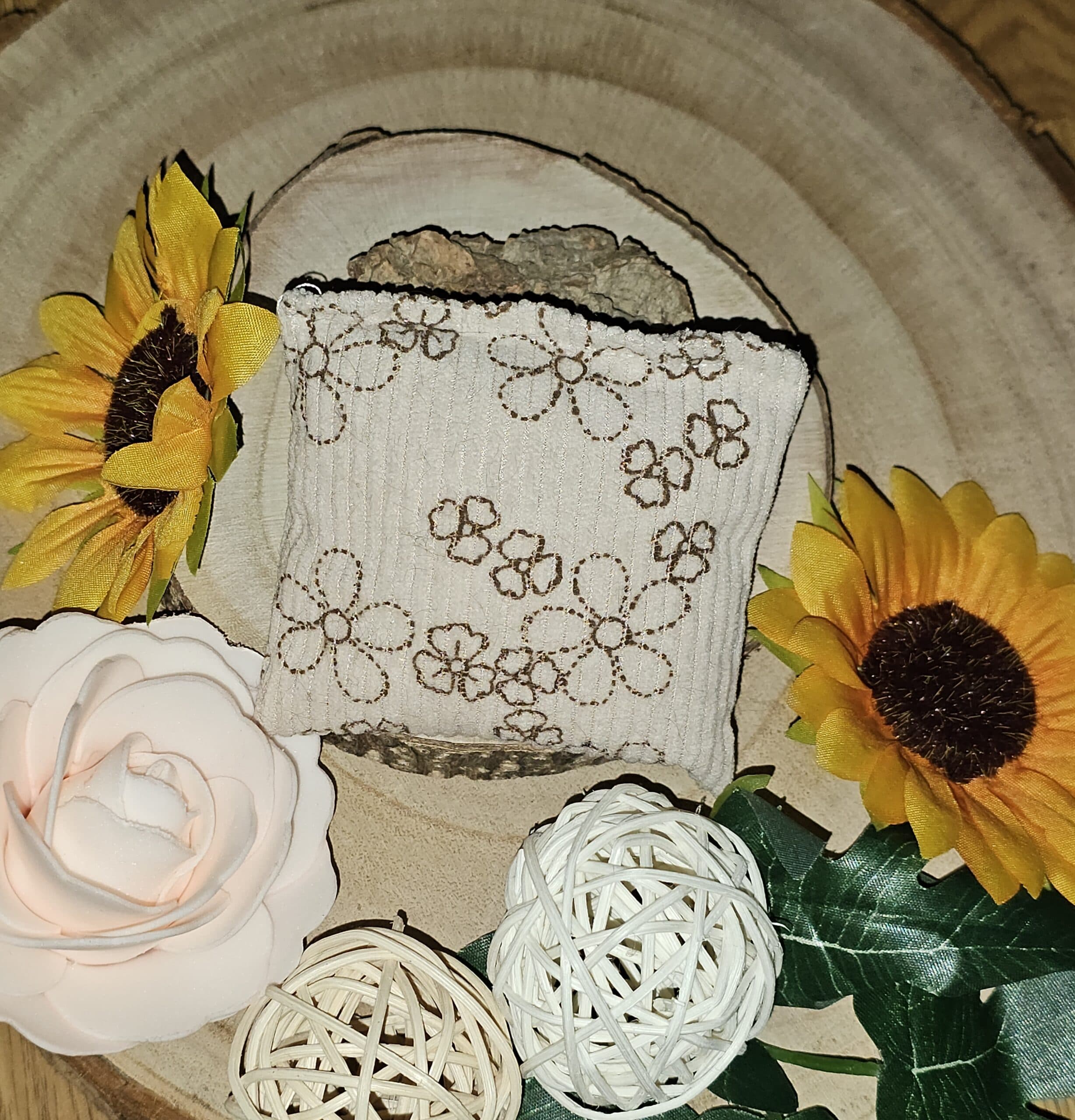 Coussin de jeu velours