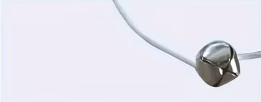 Canne à chat souris en sisal avec plume et clochette